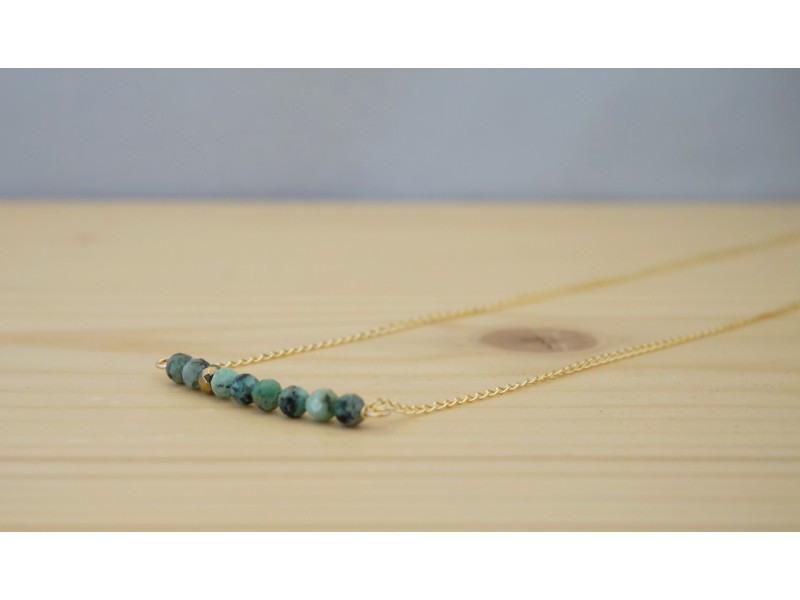 collier plaqué or, hématite et turquoise africaine collier plaqué or, hématite et turquoise africaine