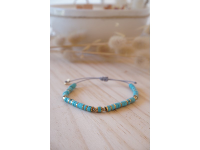 bracelet, pierres naturelles, magnésite, turquoise, bijou femme, poignet, artisanat