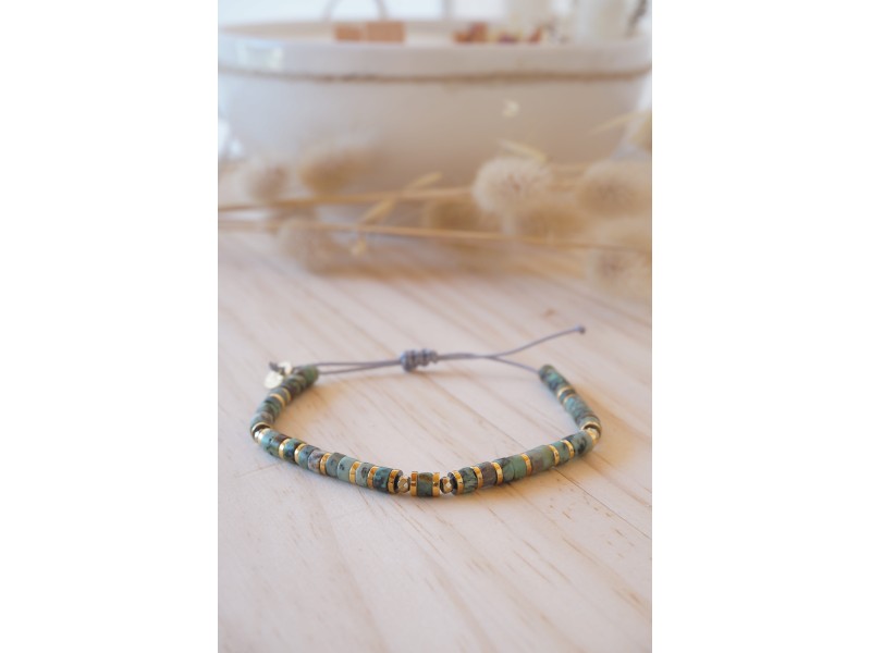 bracelet, pierres naturelles, turquoise africaine, vert foret, bijou femme, poignet, artisanat