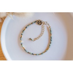 Bracelet en pierres naturelles turquoise africaine dans des tons de vert  , bijou femme