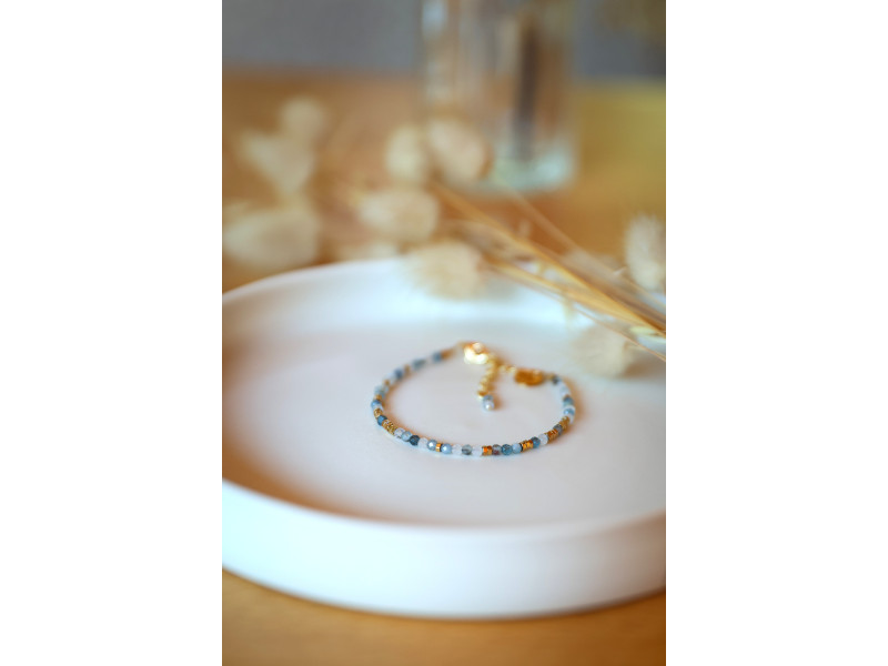 pierre bleu naturelle, bleu ciel, aigue marine du Brésil, bijou bracelet femme
