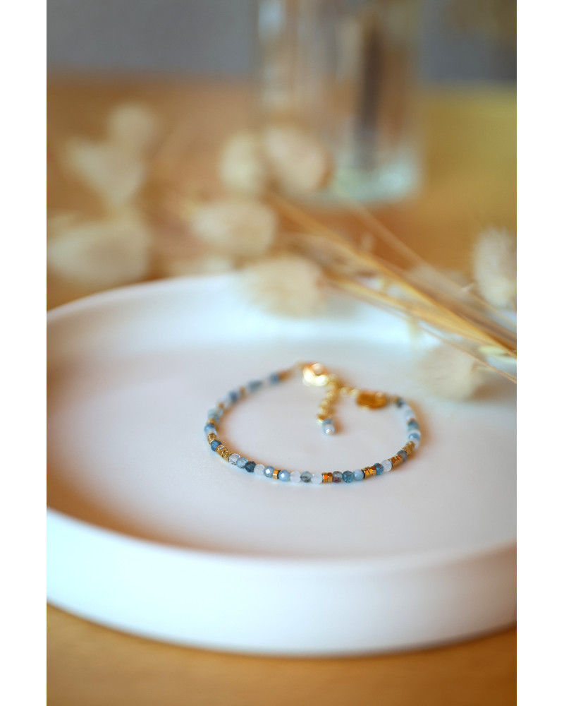 pierre bleu naturelle, bleu ciel, aigue marine du Brésil, bijou bracelet femme
