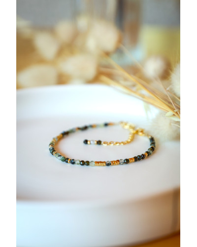 Bracelet en pierres naturelles Préhnite,  dans des tons de vert  , bijou femme, vert foret, vert sapin, vert sombre