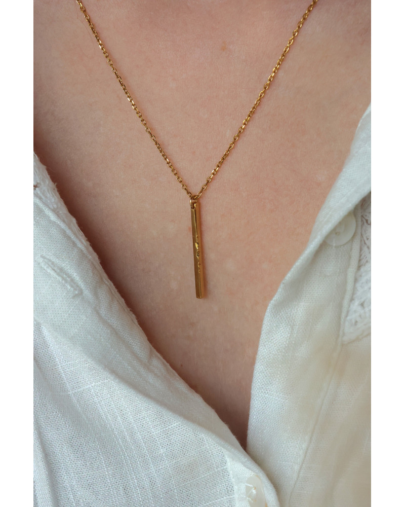 Collier tige, doré , bijou femme, barre des ecrins, montagne