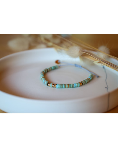 bracelet heishi, bleu turquoise et or , bracelet femme, magnésite teintée , bijoux été